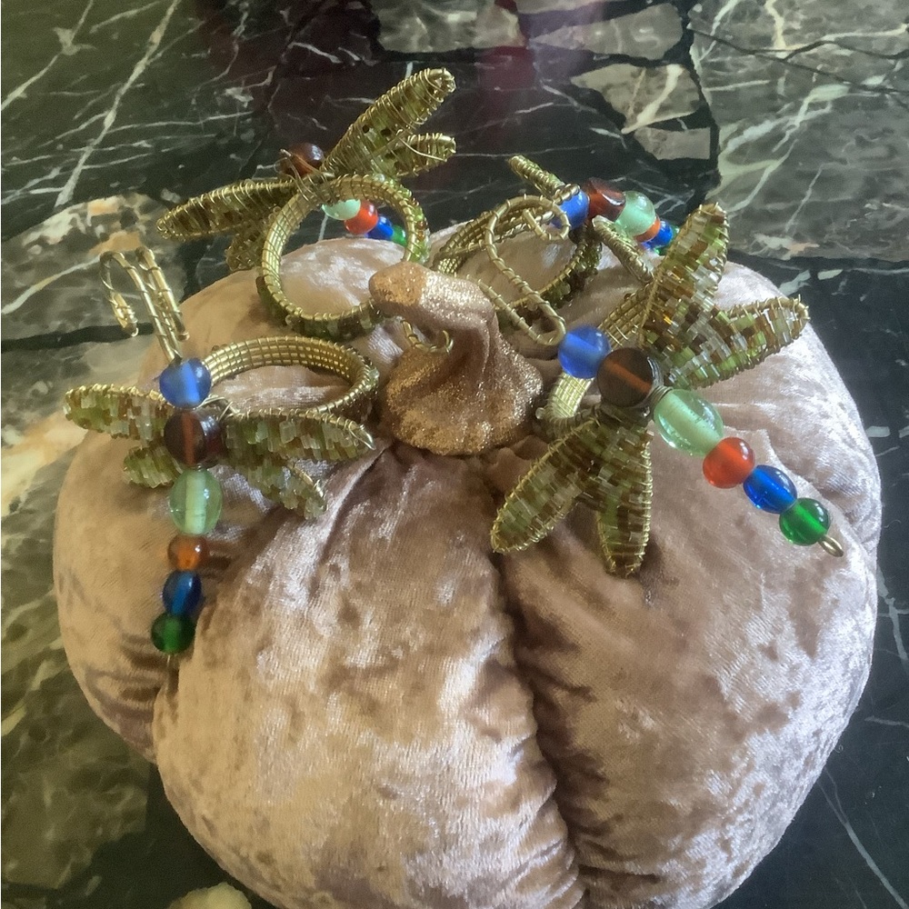 Vintage pier one set of 4 beaded glass colorful dragonfly napkin ring holders